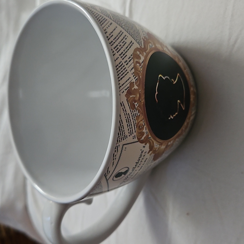 Paladone Bridgerton 2023 Lady Whistledown's Coffee Tea Mug Reveal Secret Mug